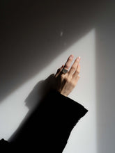 画像をギャラリービューアに読み込む, 【Pre-order 6.25 sat 12:00-】SQUARE SCULPTURE RING
