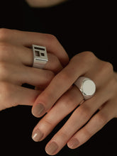 Load image into Gallery viewer, 【Pre-order 6.25 sat 12:00-】ROUND SCULPTURE RING
